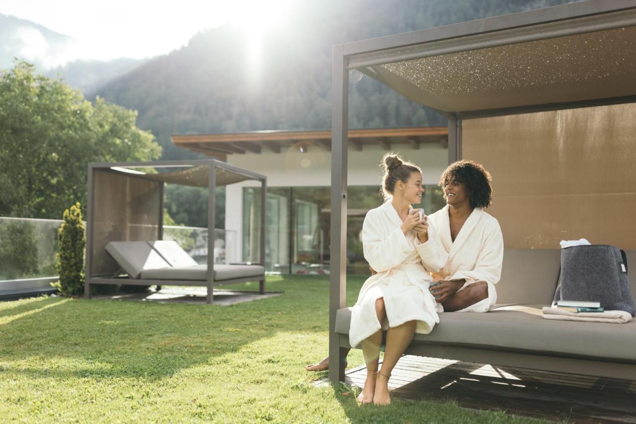 Gartenhotel Linde 4 Sterne Superior Ried im Oberinntal Ngoại thất bức ảnh